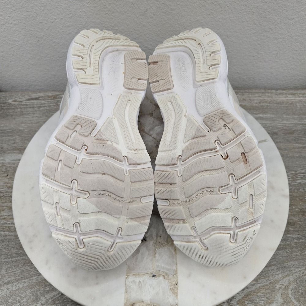 Brooks Ghost 15 Womens 9.5 B Shoes White Running Walking Sneaker 1203801B189 - Picture 9 of 10